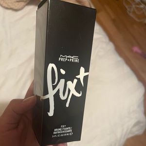 MAC prep+prime hydrating setting spray